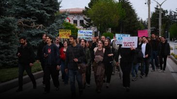 Anadolu Üniversitesi Öğrencilerinden 600’e Yakın İmza Tepkisi