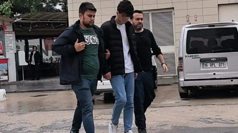 Arkadaşının Şakasında Talihsiz Olay: Bıçakla Yaralandı