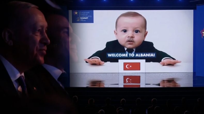 Arnavutluk’ta Erdoğan Bebek Sürprizi