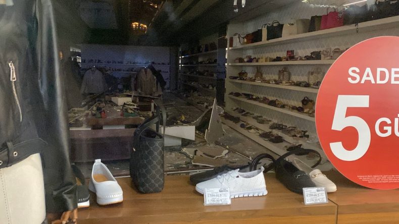 AVM’de Asma Cam Tavan Çöktü: 2 Yaralı