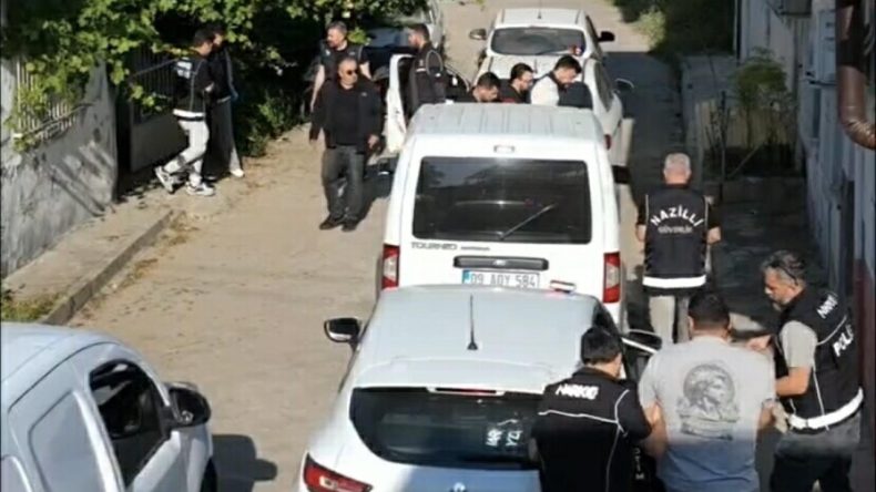 Aydın’da Uyuşturucu Operasyonu: Baba ve 3 Oğlu Tutuklandı