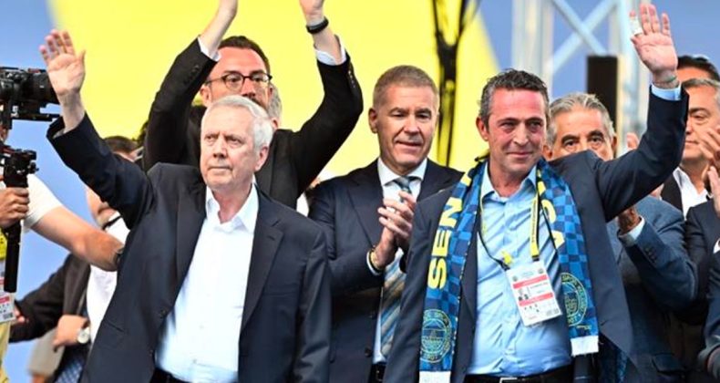 Aziz Yıldırım Beklenen Toplantıyı Nihayet Gerçekleştirdi