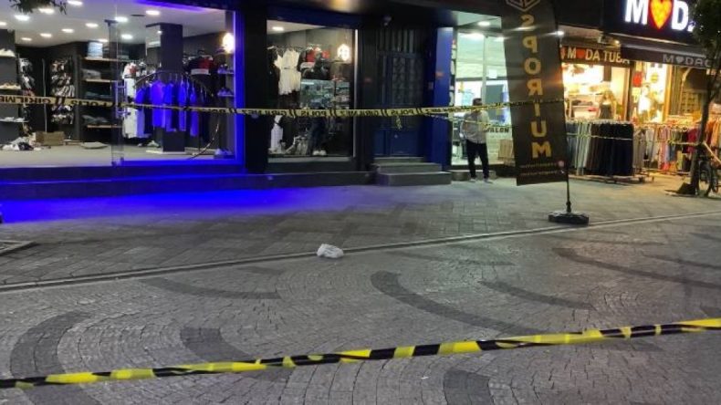 Bağcılar’da İş Yerine Silahlı Saldırı: 5 Yaralı