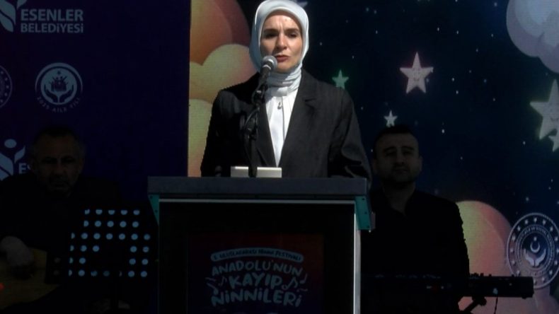 Bakan Göktaş: Bir Anne Çocuğunu Yetiştirirken Toplumun Geleceğini de Şekillendirir