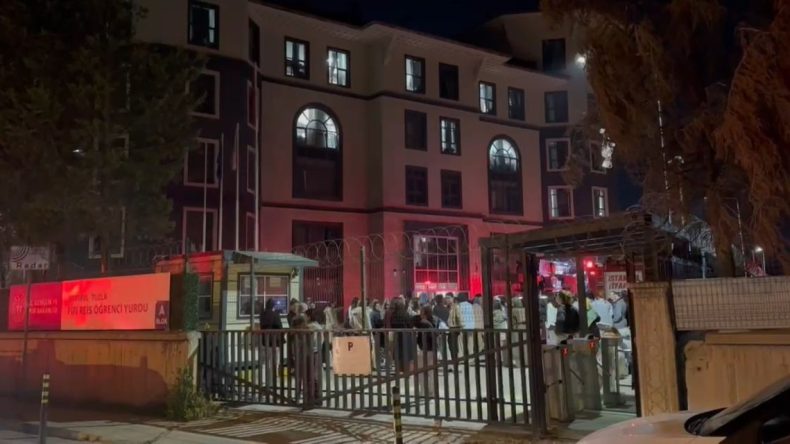 Bakanlığa Bağlı Yurtta Gece Yarısı Yangın Paniği