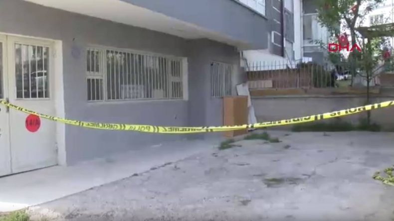 Balkondan Atlayan Kadın Eski Eşinin Üzerine Düştü