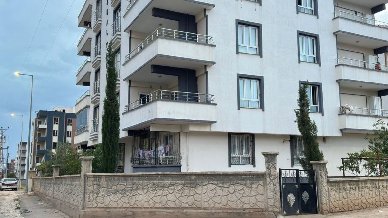Balkondan Düşen Bebek Hayatını Kaybetti