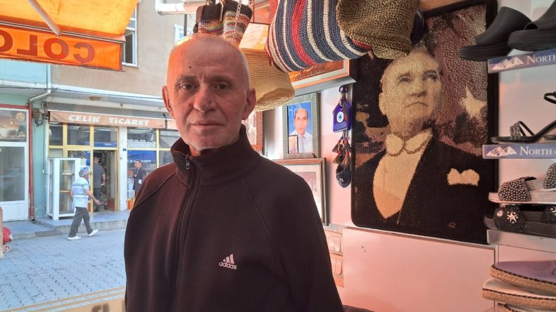Bir darbe de Gürcülerden: ‘Korkunç, dükkanı kapatmak için bile para yok’