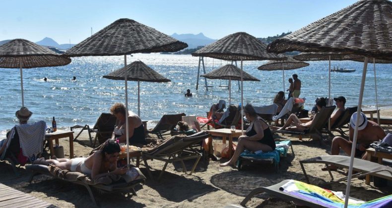Bodrum’da Plaj Ücretleri 6 Bin Liraya Kadar Çıkıyor