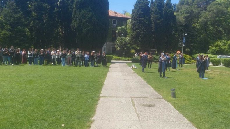Boğaziçi’ndeki Akademisyen Nöbetine Öğrencilerden Destek