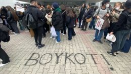Boykota Destek Veren Hacettepeli Akademisyene İhraç