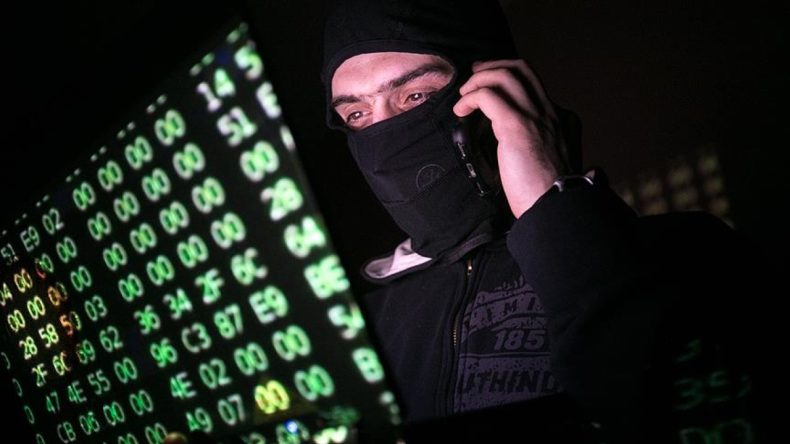 Çağrı merkezi kurup Almanları dolandırdılar