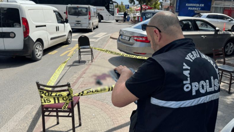 Camide Minibüs Yıkama Uyarısına Bıçaklı Saldırı