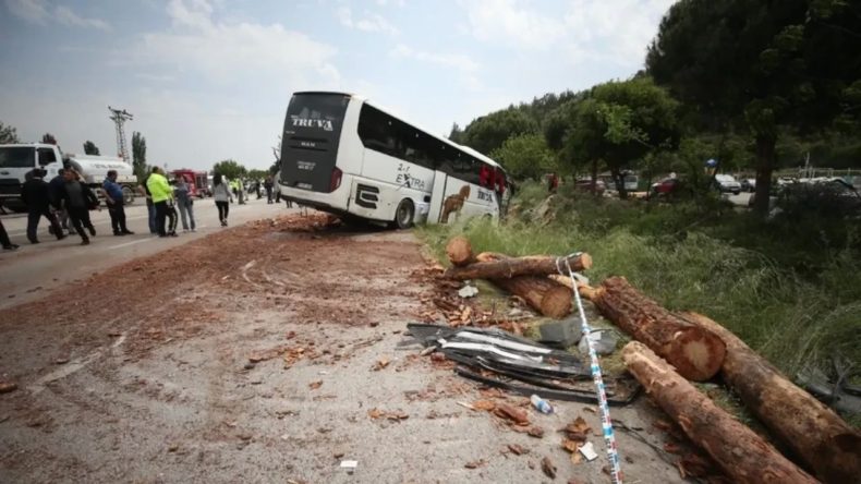 Çanakkale’de 8 Kişinin Hayatını Kaybettiği Kazanın İnceleme Raporu Açıklandı