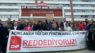 ÇAYKUR Önünde ‘Çay Fiyatı’ Protestosu