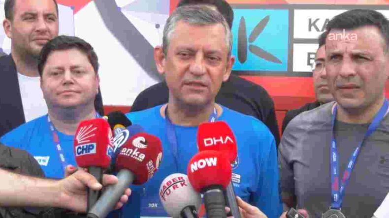 CHP Genel Başkanı Özgür Özel, 10K Kadıköy Halk Koşusu’na Katıldı: “Seneye Ekrem Başkan ile Koşacağız!”