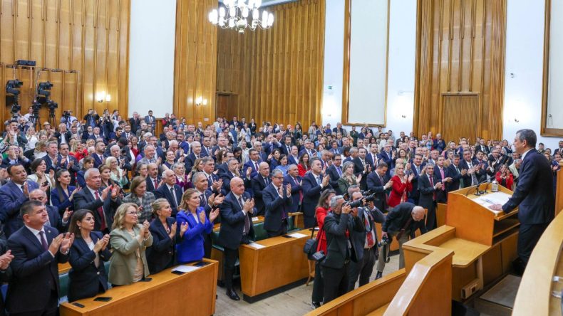CHP’de Grup Yönetimi Yeniden Belirlenecek