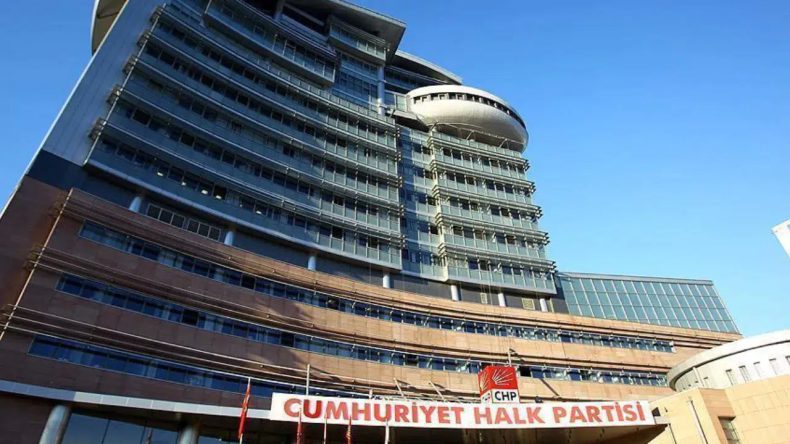 CHP’den İBB’ye Yönelik 5. Dalga Operasyona Karşı Olağanüstü Toplantı Kararı