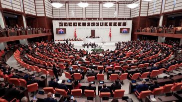 CHP’den Yeni Dini Bayram Teklifi