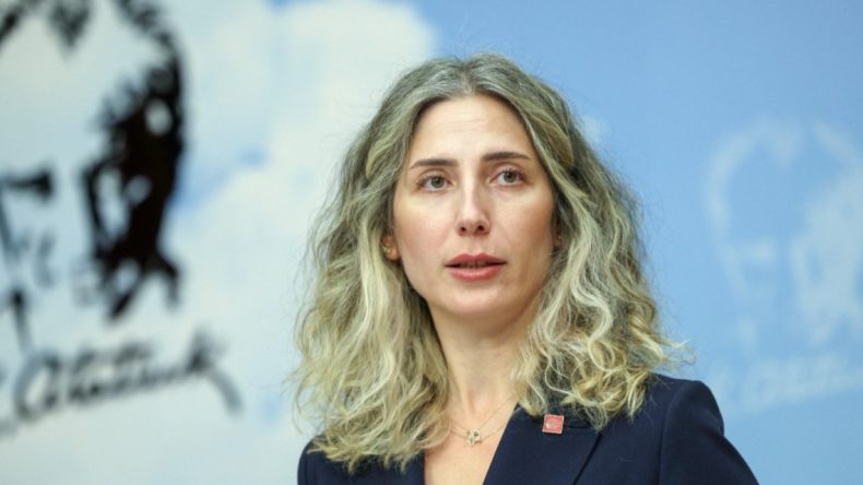 CHP’li Atalar’dan VGM’ye Tepki: Belediye Kendi Mülkünde Bulunmak İçin Para Ödüyor