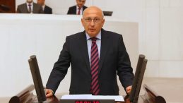 CHP’li Çakırözer: Cebimizdeki telefon, masadaki bilgisayar, kolumuzdaki saatten TRT’ye bandrol ücreti ödüyoruz