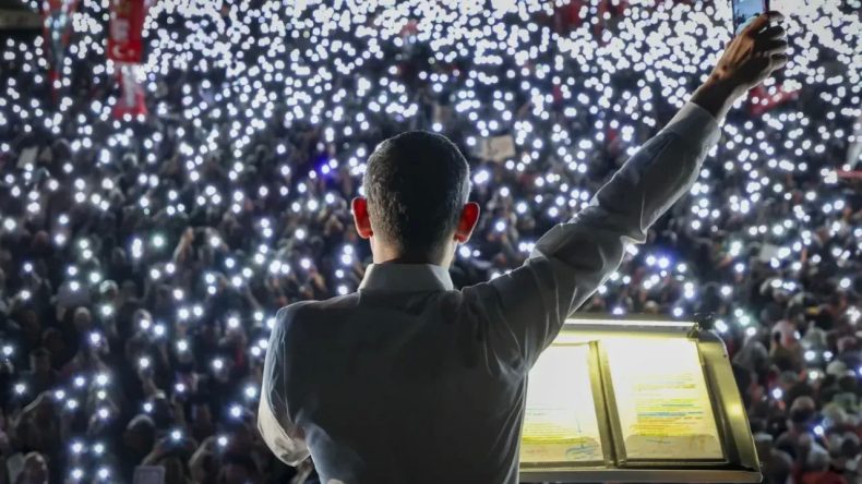 CHP’nin “Adalet Mitingleri” Pendik’te Sürüyor: Gözler 21 Mayıs’ta