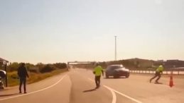 Cipiyle Polise Çarpıp Kaçtı