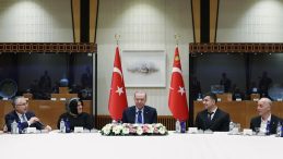Cumhurbaşkanı Erdoğan, 1 Mayıs’ta İşçi ve İşveren Temsilcileriyle Külliye’de Buluştu
