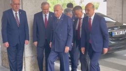 DEM ile Görüşme Öncesi Bahçeli, Meclis’te