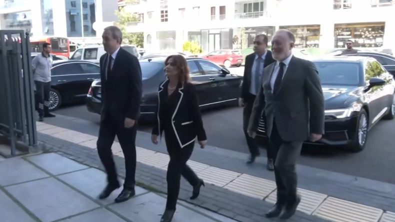 DEM Parti Heyeti, Gelecek Partisi’ni Ziyaret Etti