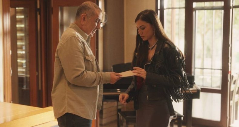 Demet Özdemir ve Metin Özülkü Aynı Sahnede Buluştu