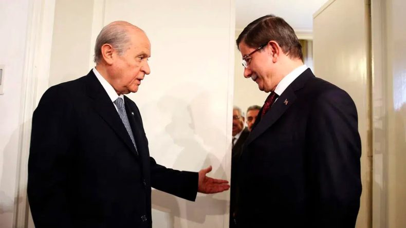 Devlet Bahçeli, Ahmet Davutoğlu’na Teşekkür Telefonu Açtı