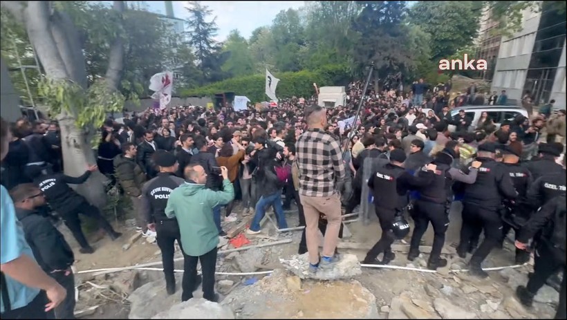 Yıldız Tehdit Altında
