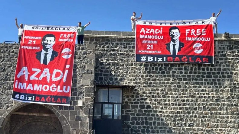 Diyarbakır Surlarında ‘İmamoğlu’ Pankartı Açanlar Gözaltına Alındı