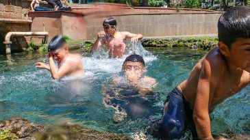 Diyarbakır’da Çocukların Tehlikeli Eğlencesi Başladı