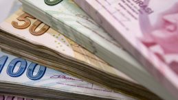 Doların Düşüşü ile Yatırımcı Mevduata Yöneliyor: Aylık Kazanç 37 Bin Lira’ya Ulaştı