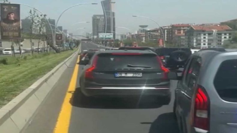 Düğün Konvoyu Ambulansa Yol Vermedi: Sürücülere Ceza Kesildi!