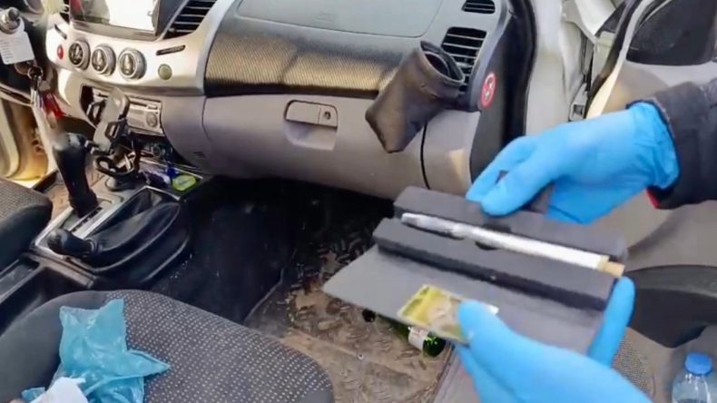 Durdurulan Araçta Suikast Silahı Ele Geçirildi