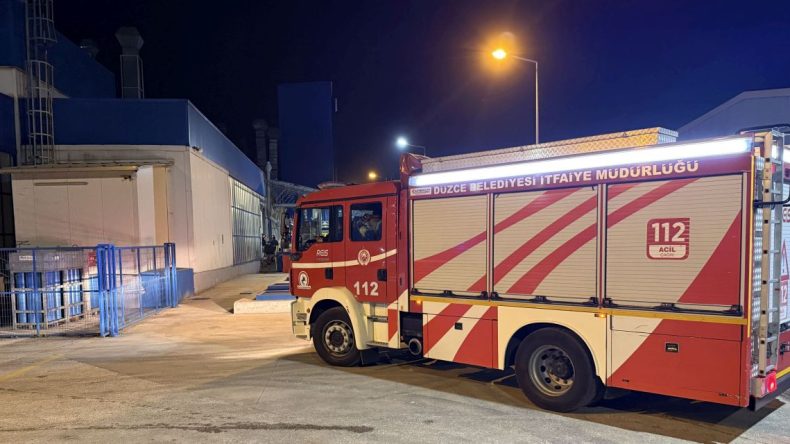 Düzce OSB’de Yangın: Ekipler Alevlere Müdahale Etti