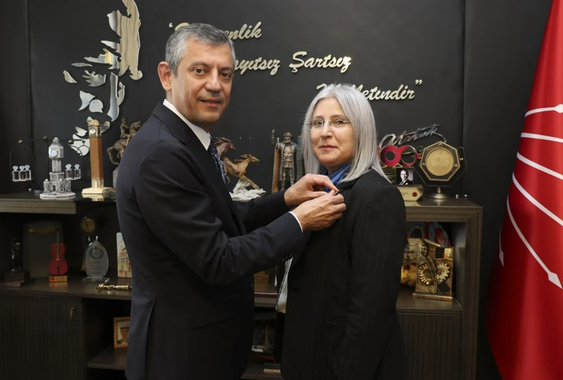 Bedriye Şahinbaş CHP'ye Geçti