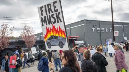 Elon Musk, Trump Yönetimindeki Rolünü ve Siyasi Bağışlarını Azaltma Kararı Aldı