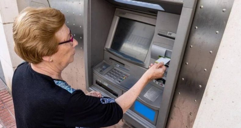 Emekliye Son Çağrı: Hesaplarına 30 Bin TL Yatacak!