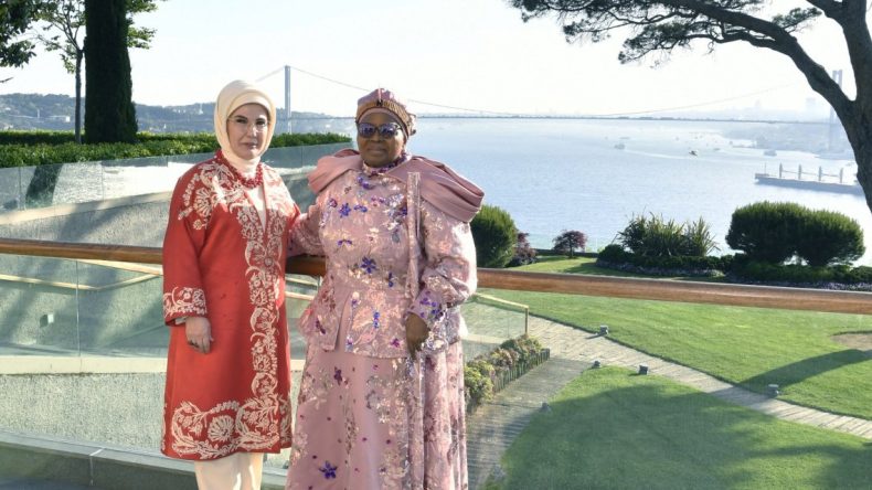 Emine Erdoğan, Esvatini Ana Kraliçesi ile görüştü
