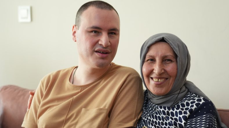 Engelli Çocuğuna Ömür Boyu Destek: “Mücadelemiz Ölene Dek Sürecek”