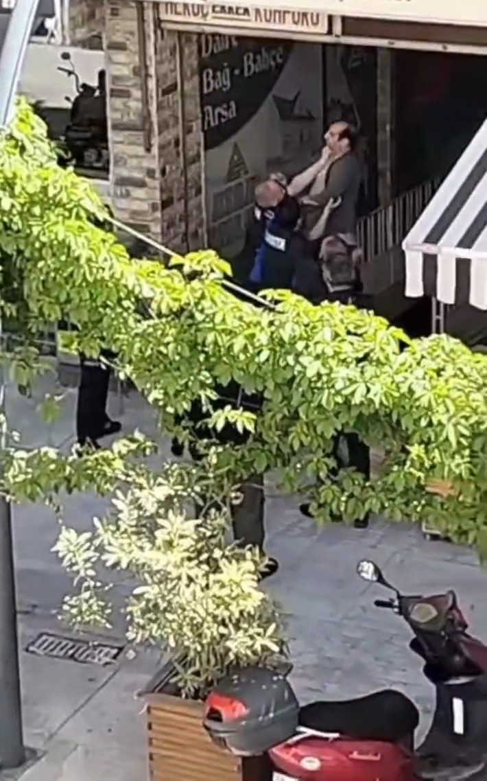 Zabıta engelli esnaf ile tartışma esnasında