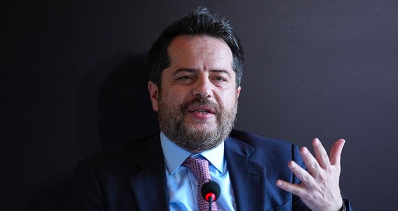 Erden Timur Artık Kayıtsız Kalamadı