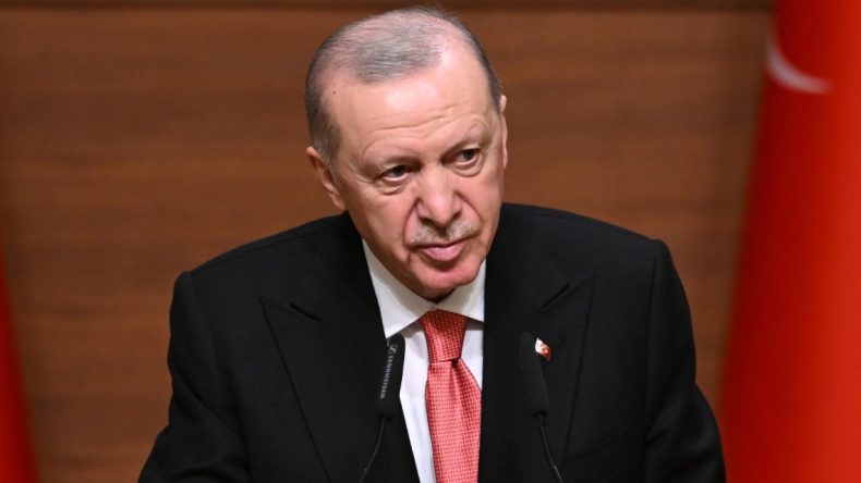 Erdoğan, CHP’ye Anayasa çağrısında ısrarcı