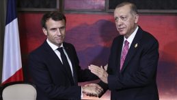 Erdoğan, Macron ile Savaş Konusunu Görüştü