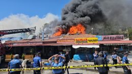 Erzincan’da Yangın: 20 Dükkan Zarar Gördü