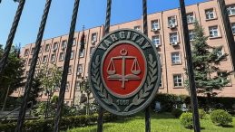 Eşini Evden Attı, Hapis Cezası Aldı